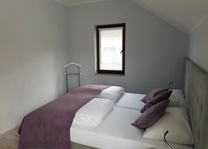 Kris Willa Pobierowo